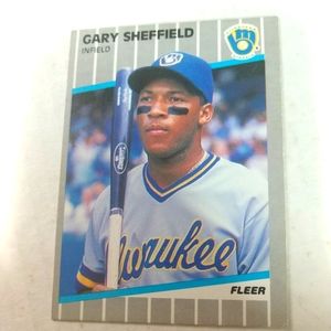 Gary Sheffield 1989 Fleer RC Brewers Rookie Hall of Fame card # 196.